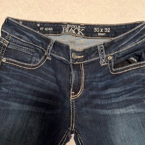 Buckle jeans